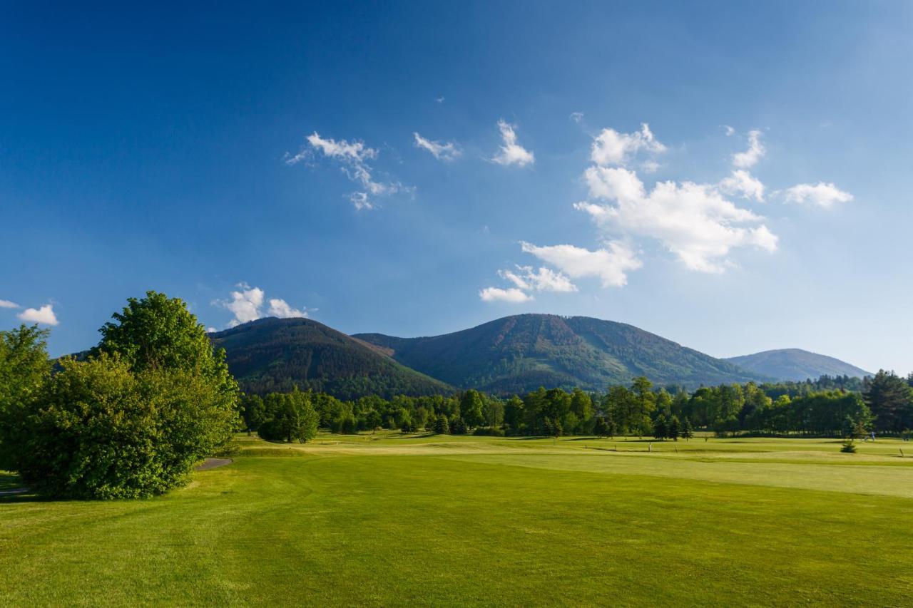 Apartman Na Golfu Celadna Luaran gambar