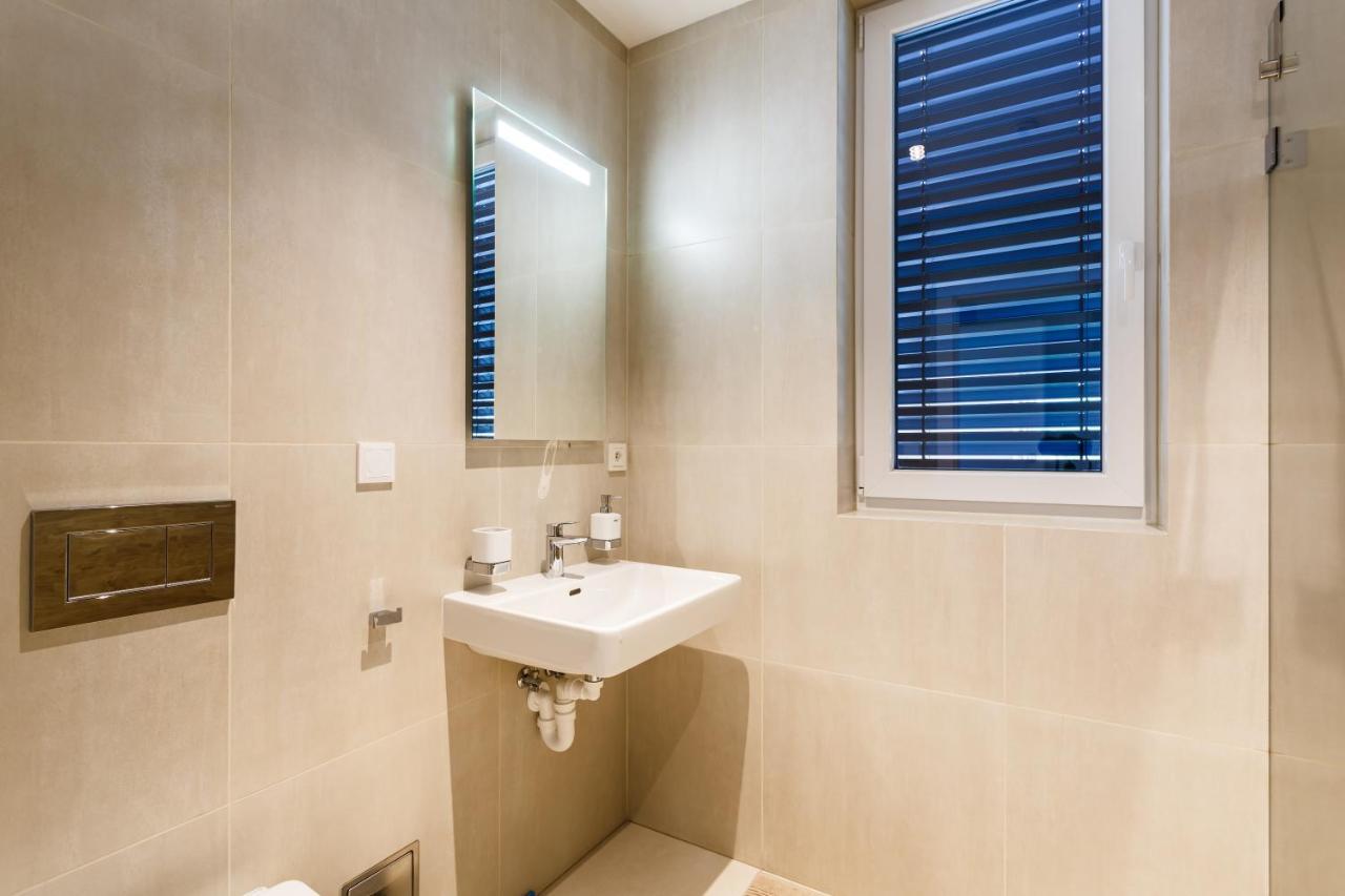 Apartman Na Golfu Celadna Luaran gambar