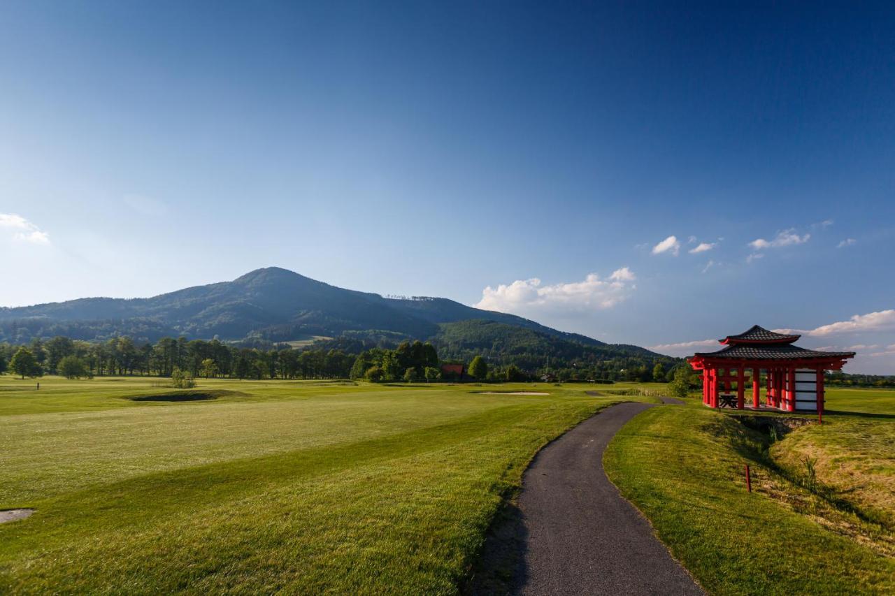 Apartman Na Golfu Celadna Luaran gambar